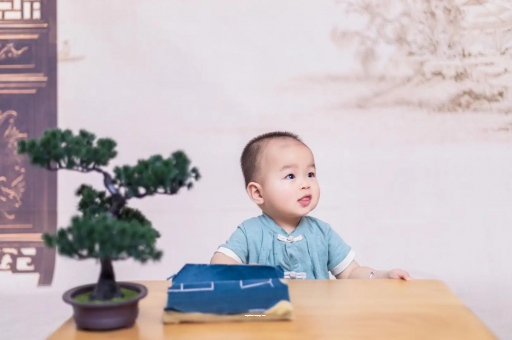 吉安怀孕为啥肚子会长毛