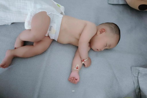 吉安宝宝肠胀气的症状
